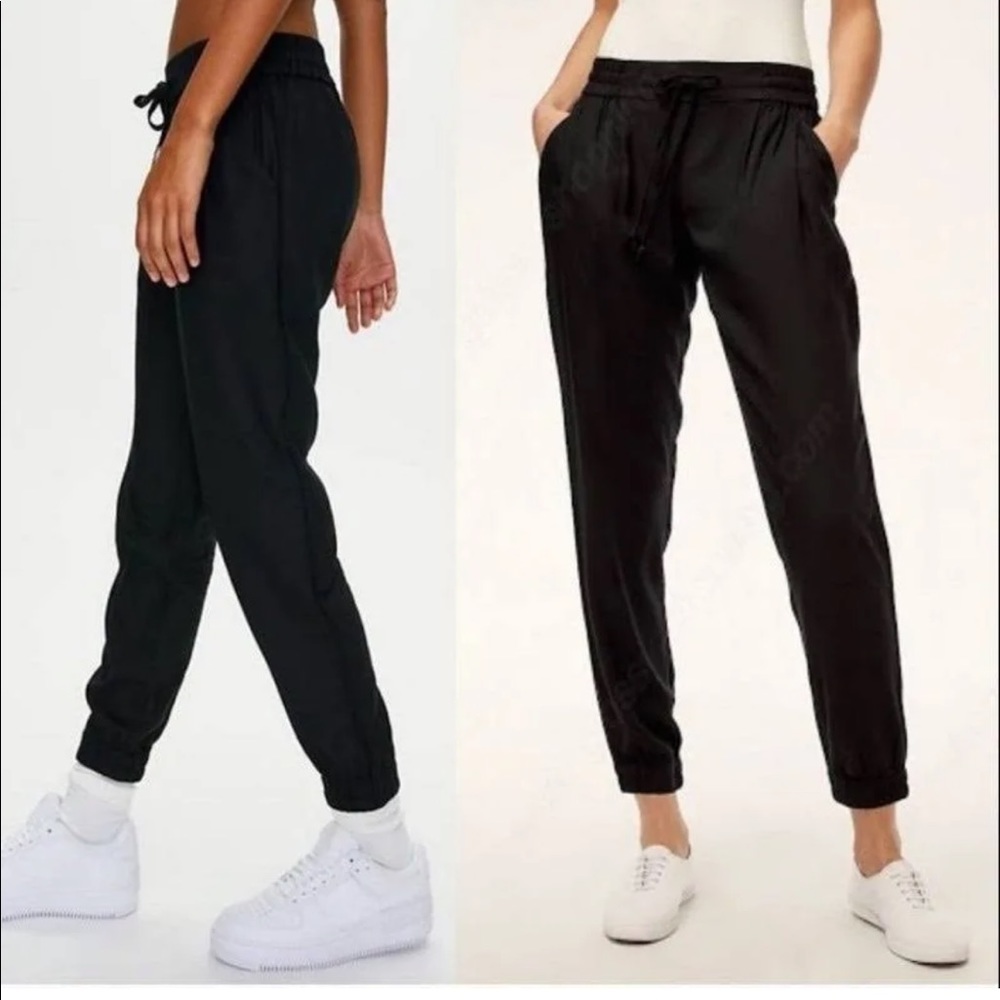 Aritzia - Talula Joggers
